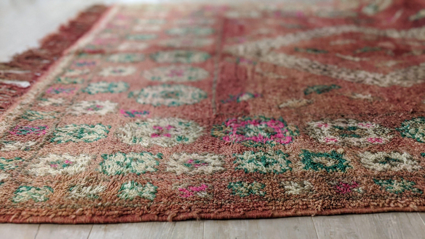 Vintage Boujaad rug, 300 x 210 cm || 9.84 x 6.89 feet