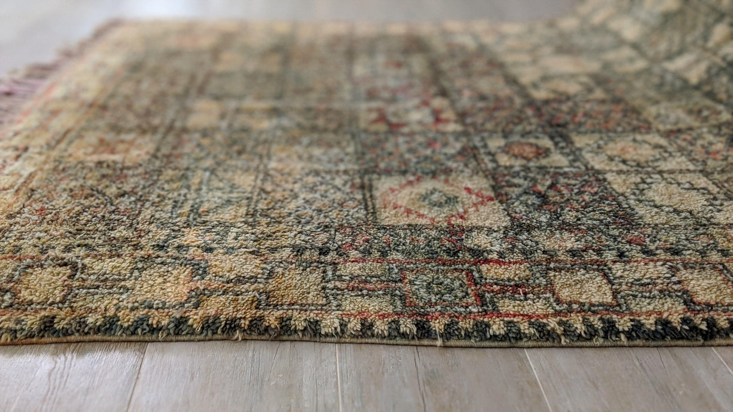 Vintage Boujaad rug, 300 x 160 cm || 9.84 x 5.25 feet