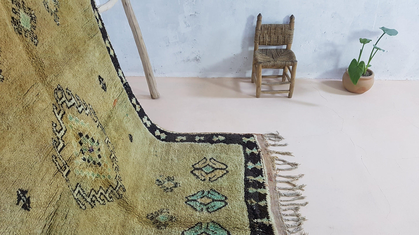 Vintage Boujaad rug, 235 x 145 cm || 7.71 x 4.76 feet