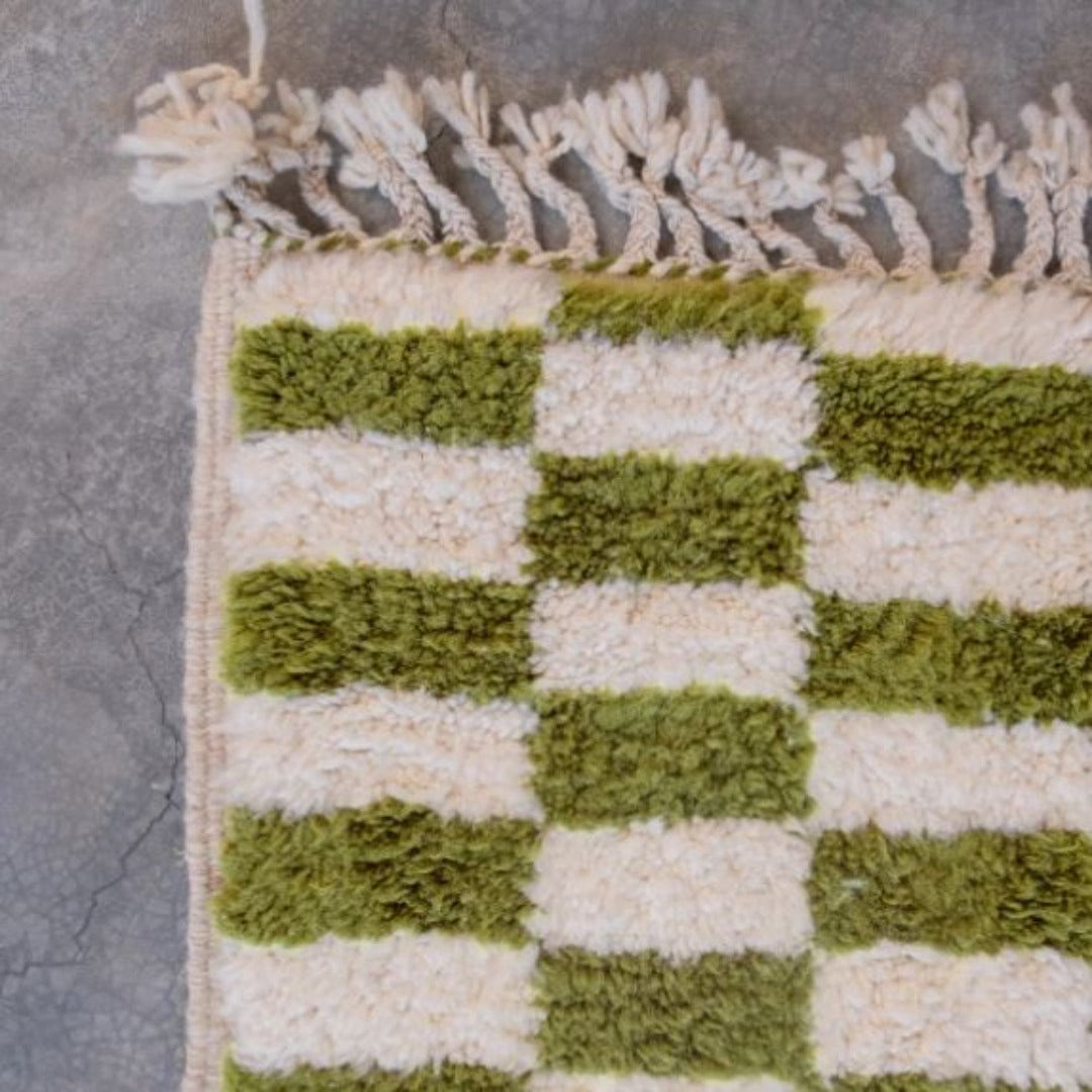 Checkered Wool Rug - Light green & White