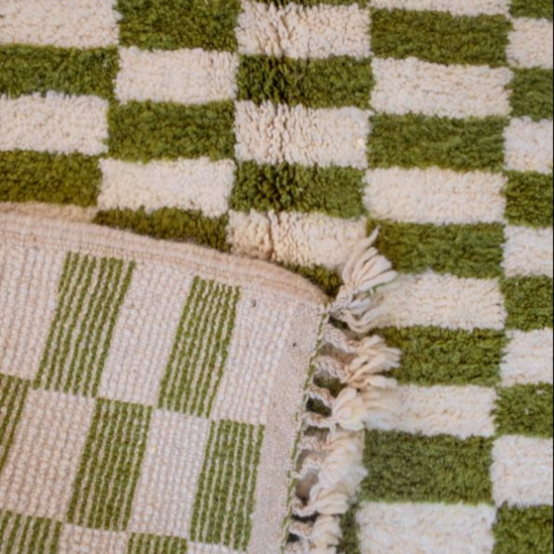 Checkered Wool Rug - Light green & White