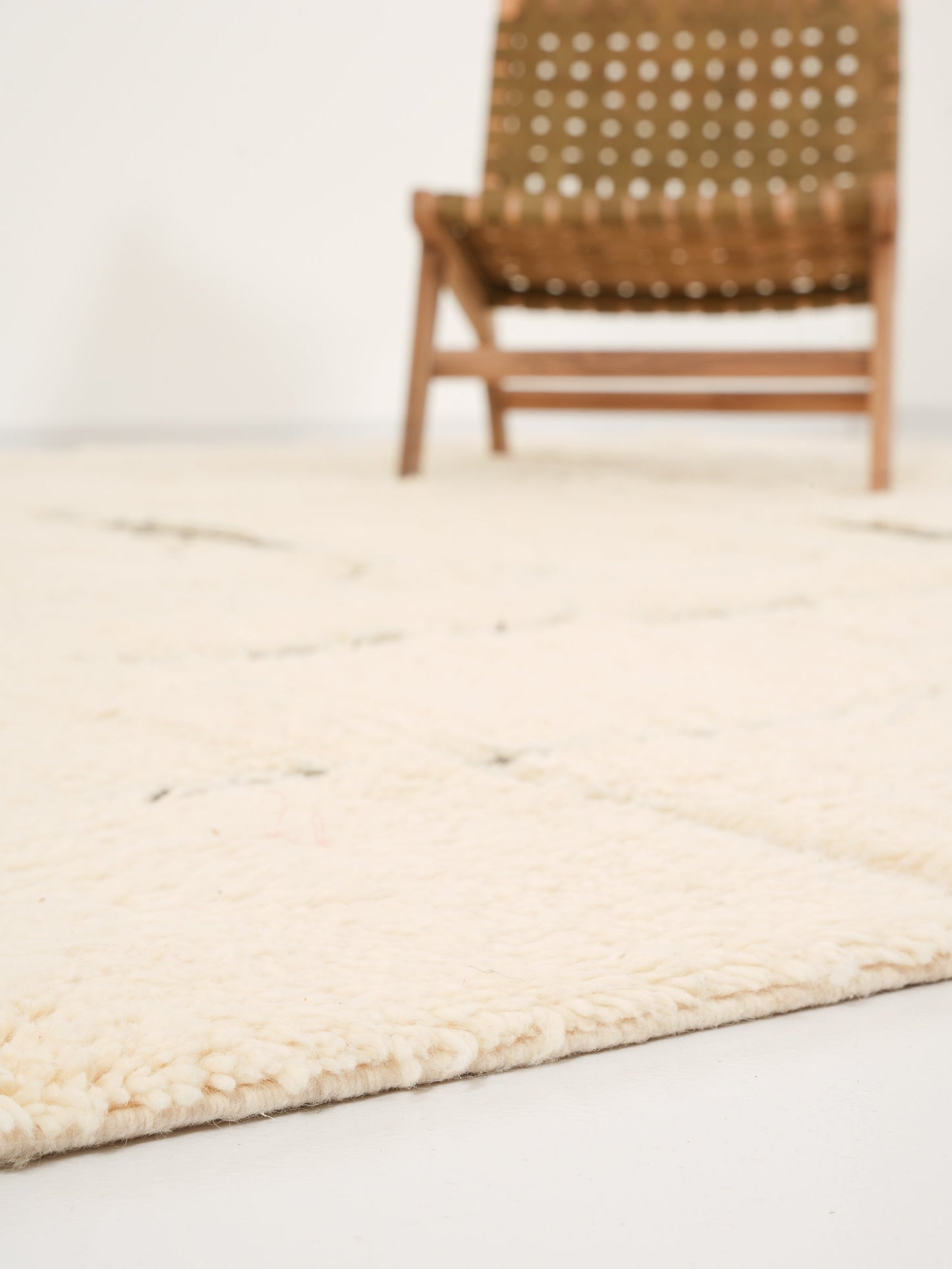 BEN Warain Design- White Boho rug- Handmade rug- Wool rug -Labyrinthe XL - 300 x 400 cm