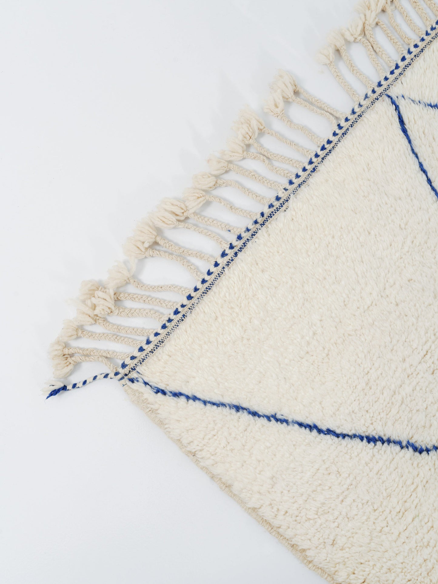 BEN Warain Design- White Boho rug- Handmade rug- Wool rug - Blue Diamonds 255 x 153 cm MODEL BW005