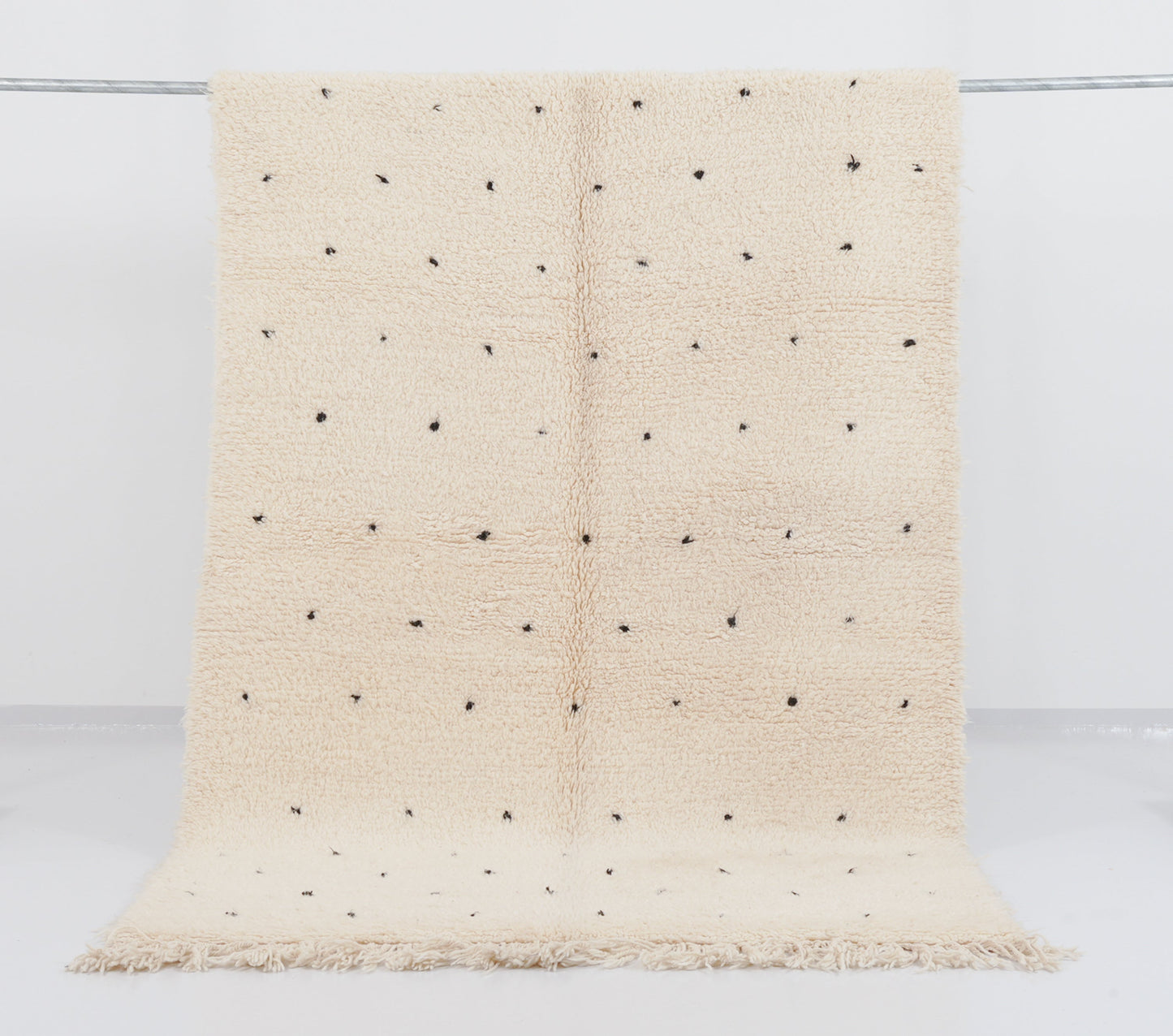 BEN Warain Design- White Boho rug- black points - Handmade rug- Wool rug -  254 x 151 cm MODEL BW001