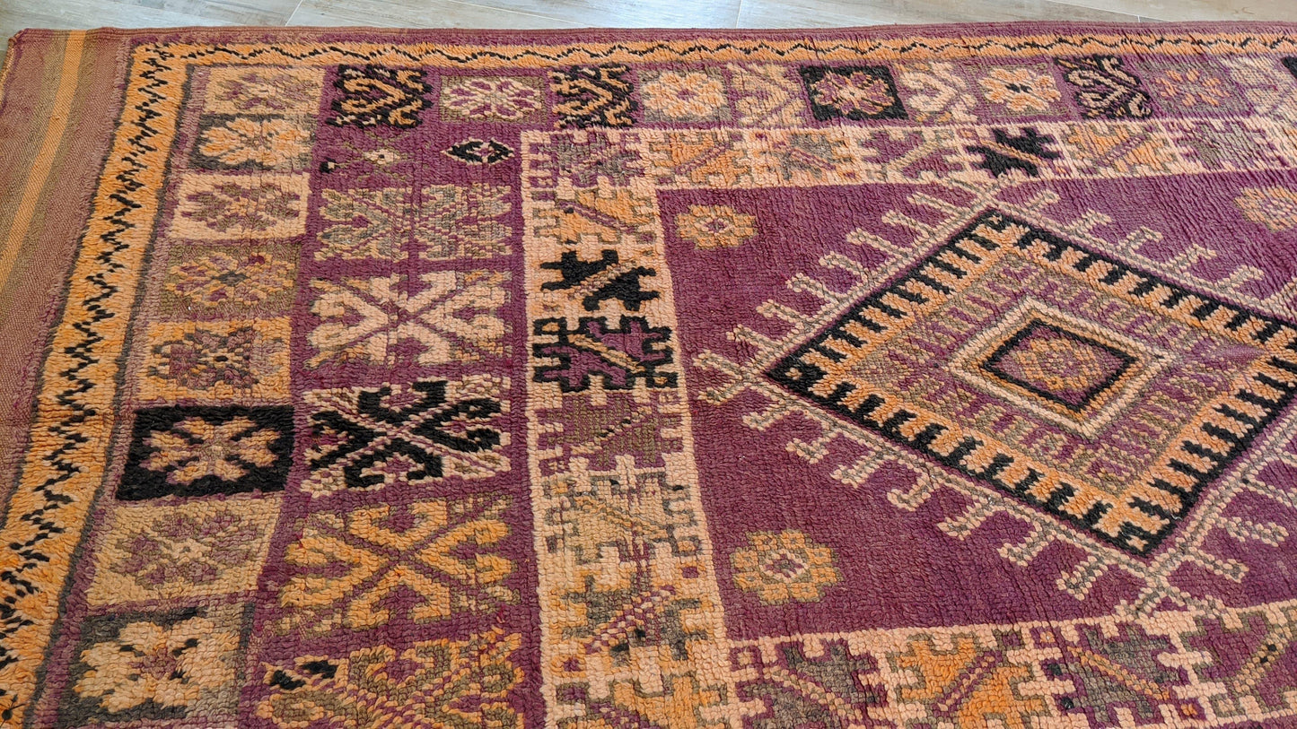 Vintage Boujaad rug, 365 x 185 cm || 11.98 x 6.07 feet