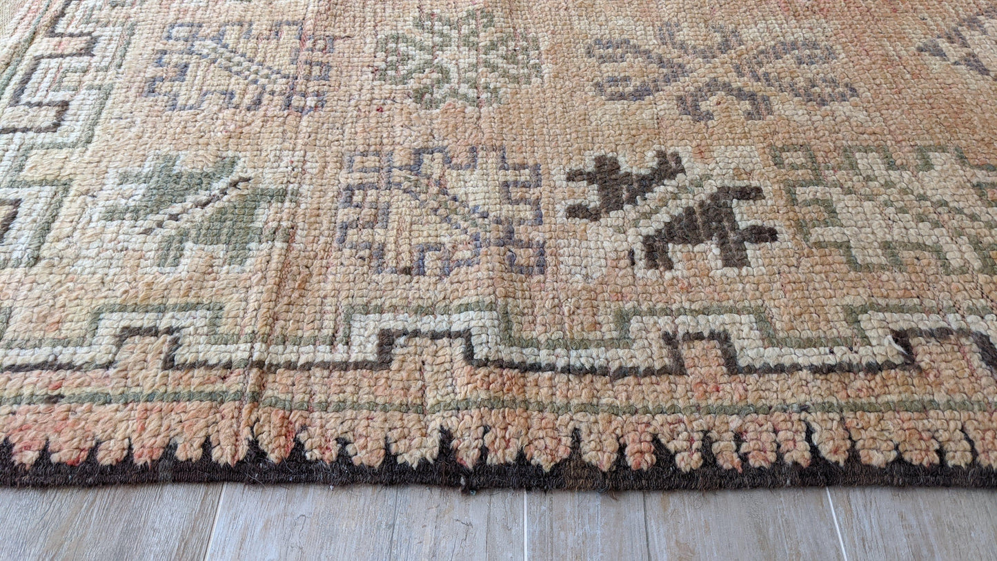 Vintage Boujaad rug, 360 x 175 cm || 11.81 x 5.74 feet