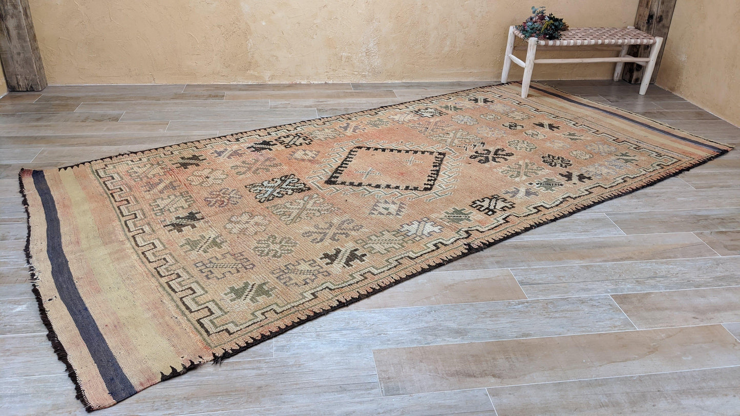 Vintage Boujaad rug, 360 x 175 cm || 11.81 x 5.74 feet