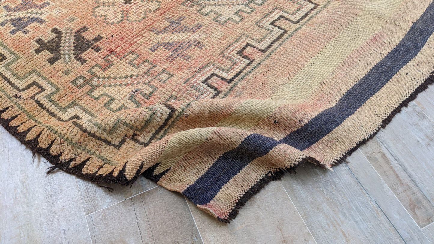 Vintage Boujaad rug, 360 x 175 cm || 11.81 x 5.74 feet