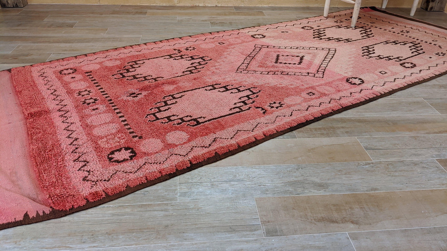 Vintage Boujaad rug, 415 x 155 cm || 13.62 x 5.09 feet