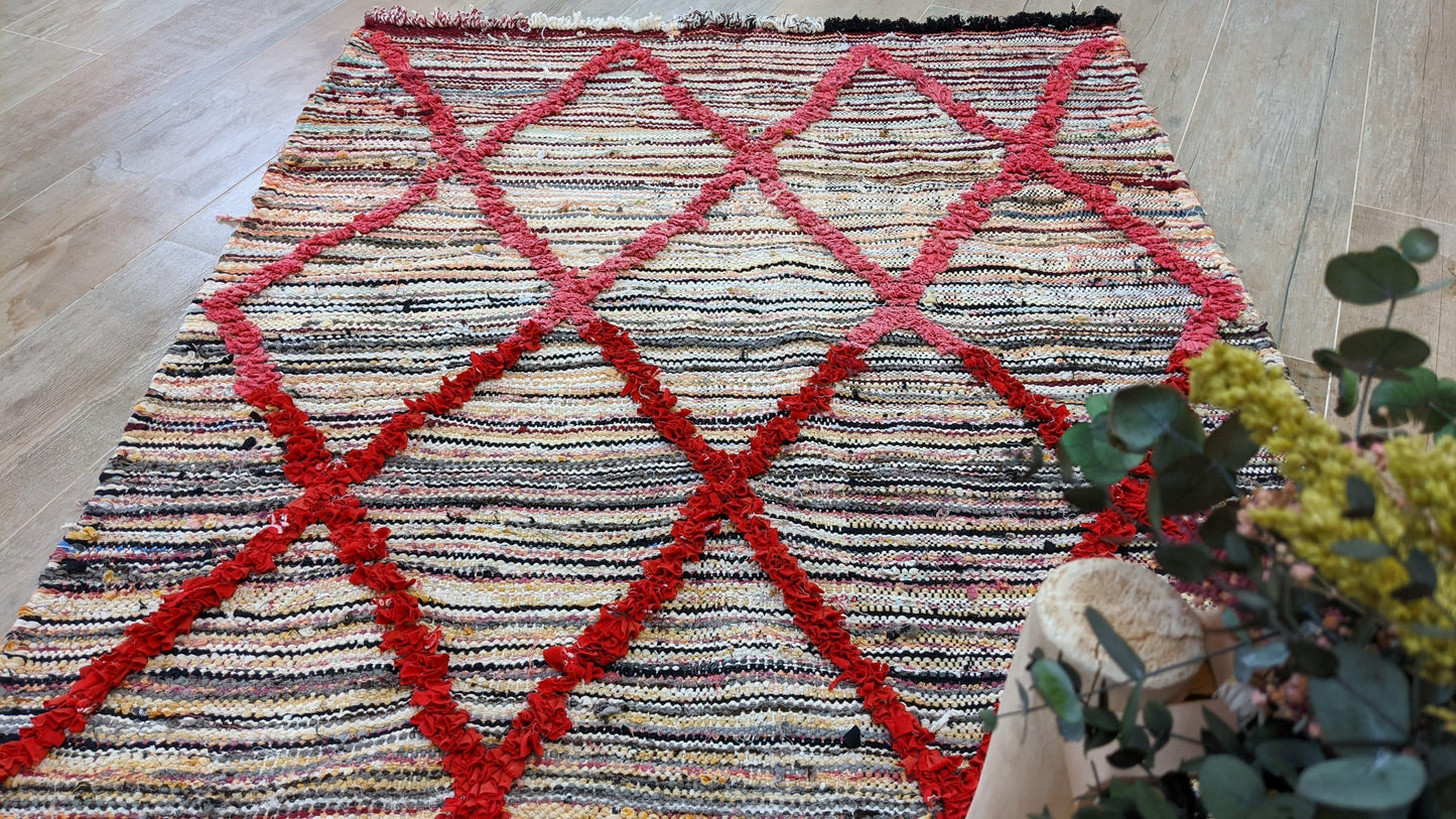 Vintage Boucherouite Rug - 175 x 110 cm || 5.74 x 3.61 feet