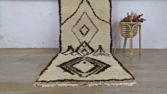 Vintage Berber Rug - 175 x 75 cm || 5.74 x 2.46 feet