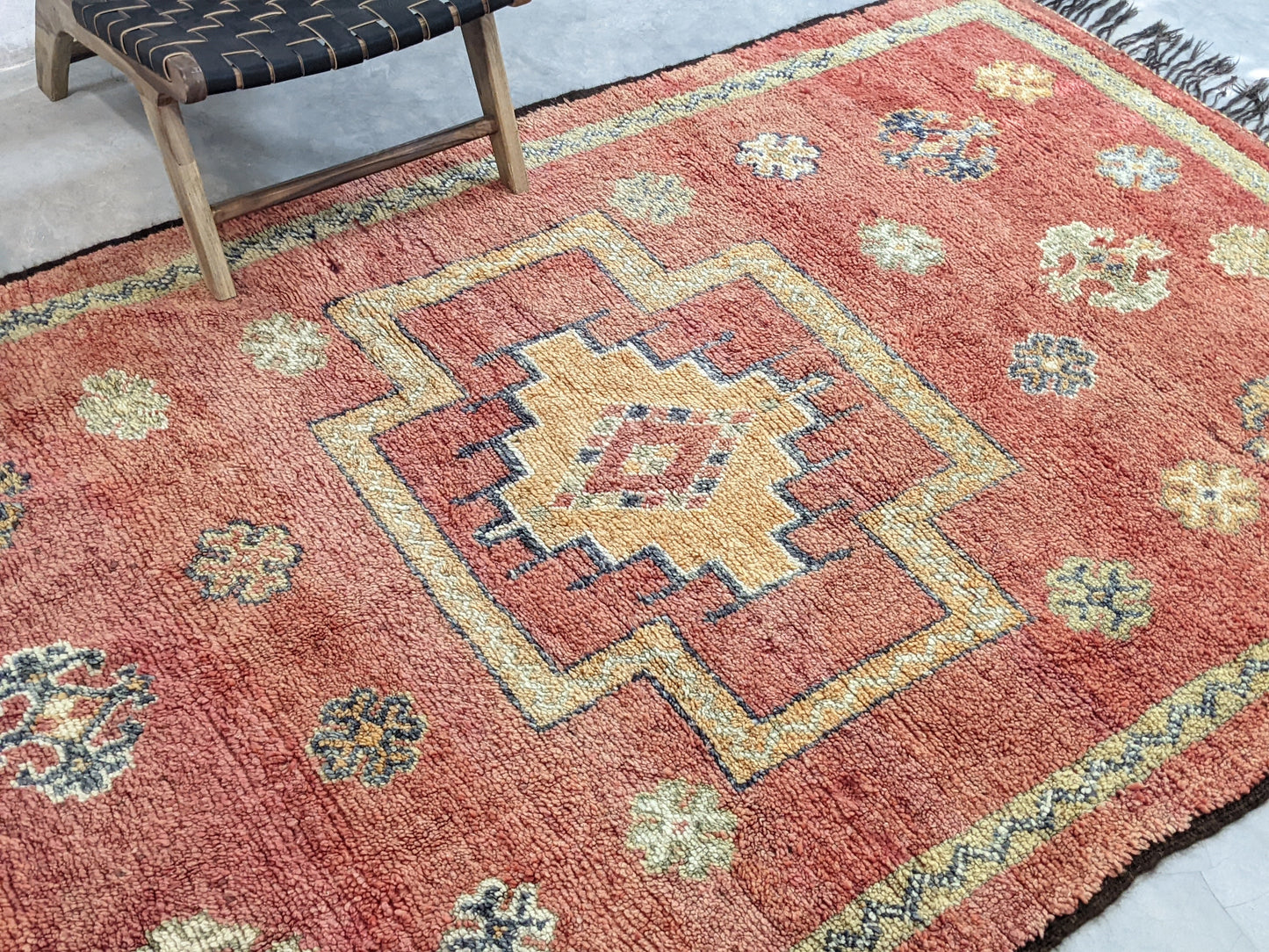 Vintage 1970s Handwoven Boujaad Rug, 320 x 175 cm || 10,5 x 5,74 feet, V-7505