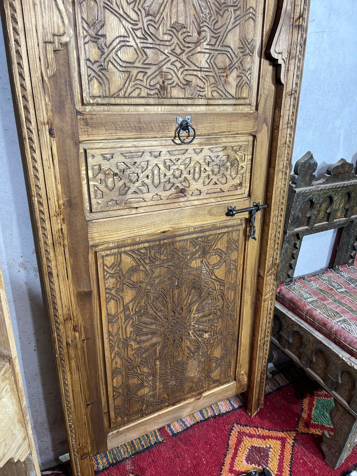 Timeless Elegance: Handcrafted Vintage-Style Moroccan Doors