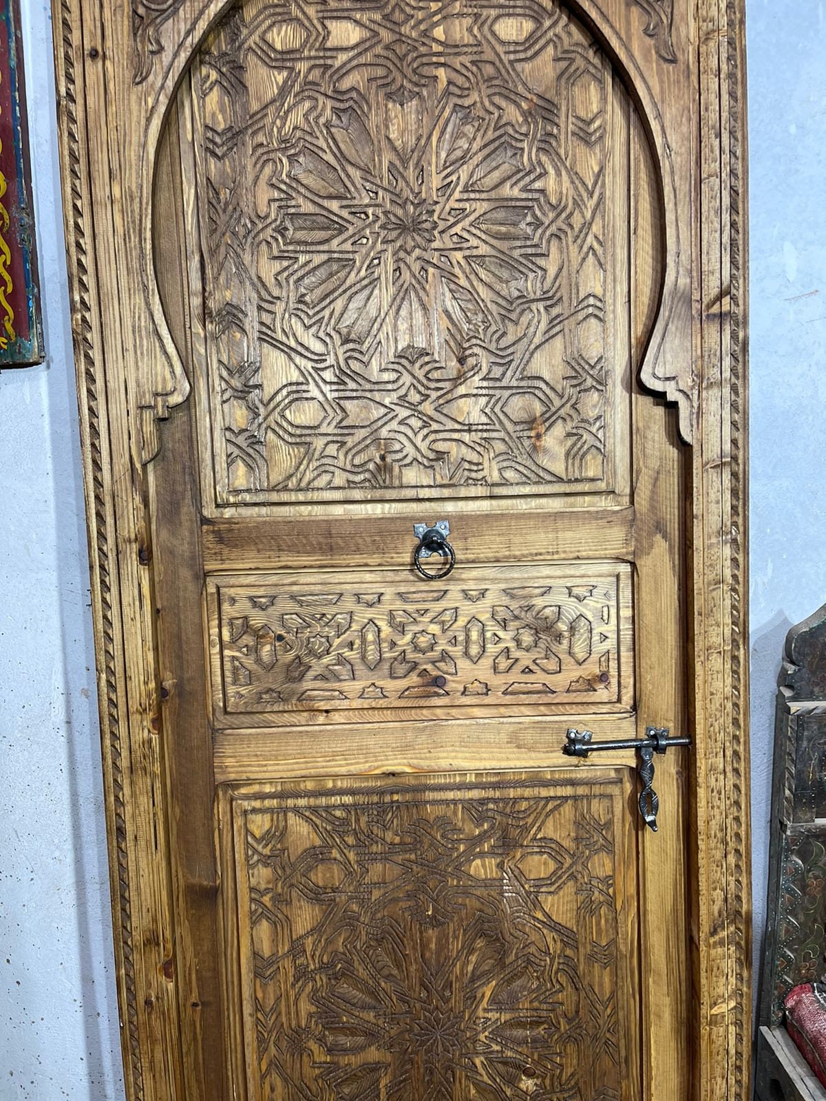 Timeless Elegance: Handcrafted Vintage-Style Moroccan Doors