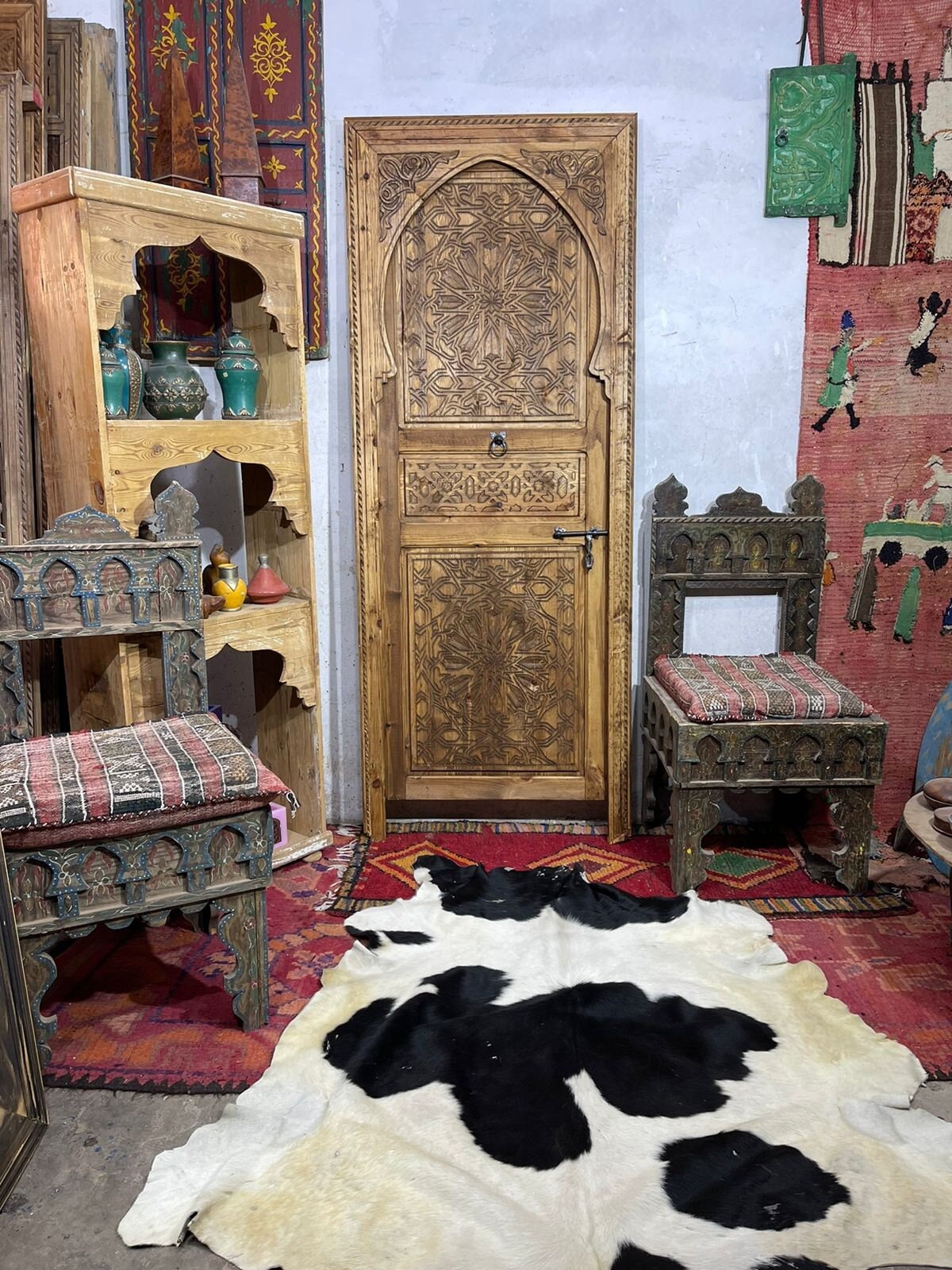 Timeless Elegance: Handcrafted Vintage-Style Moroccan Doors