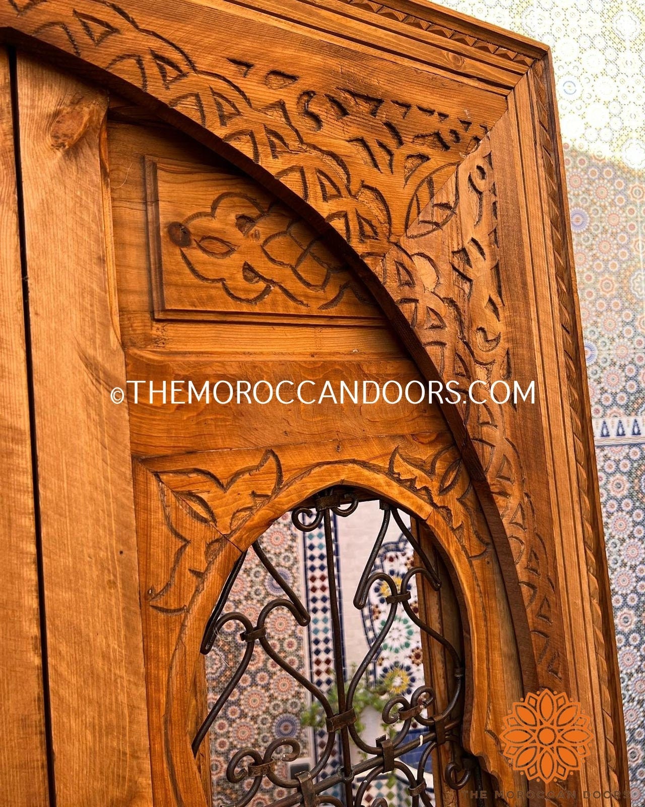 Traditional Geometric Carved Large Moroccan Double Panel Wooden Indoor Outdoor Moroccan Wooden Door With Iron Window Fer forgé Architectural