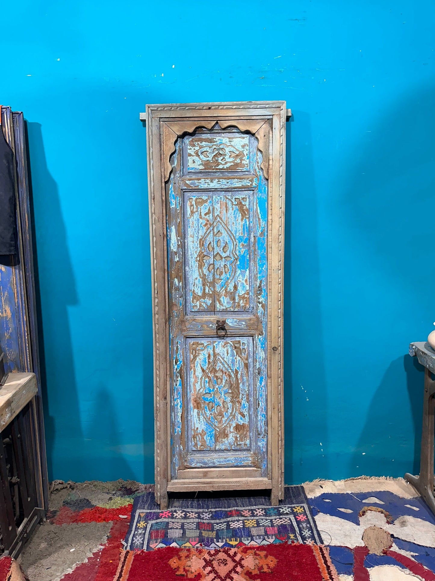 UNIQUEOld Beautiful Wooden Door, Hand Carved Wooden Moroccan Vintage Door - NoW WITH FREE SHIPPiNG