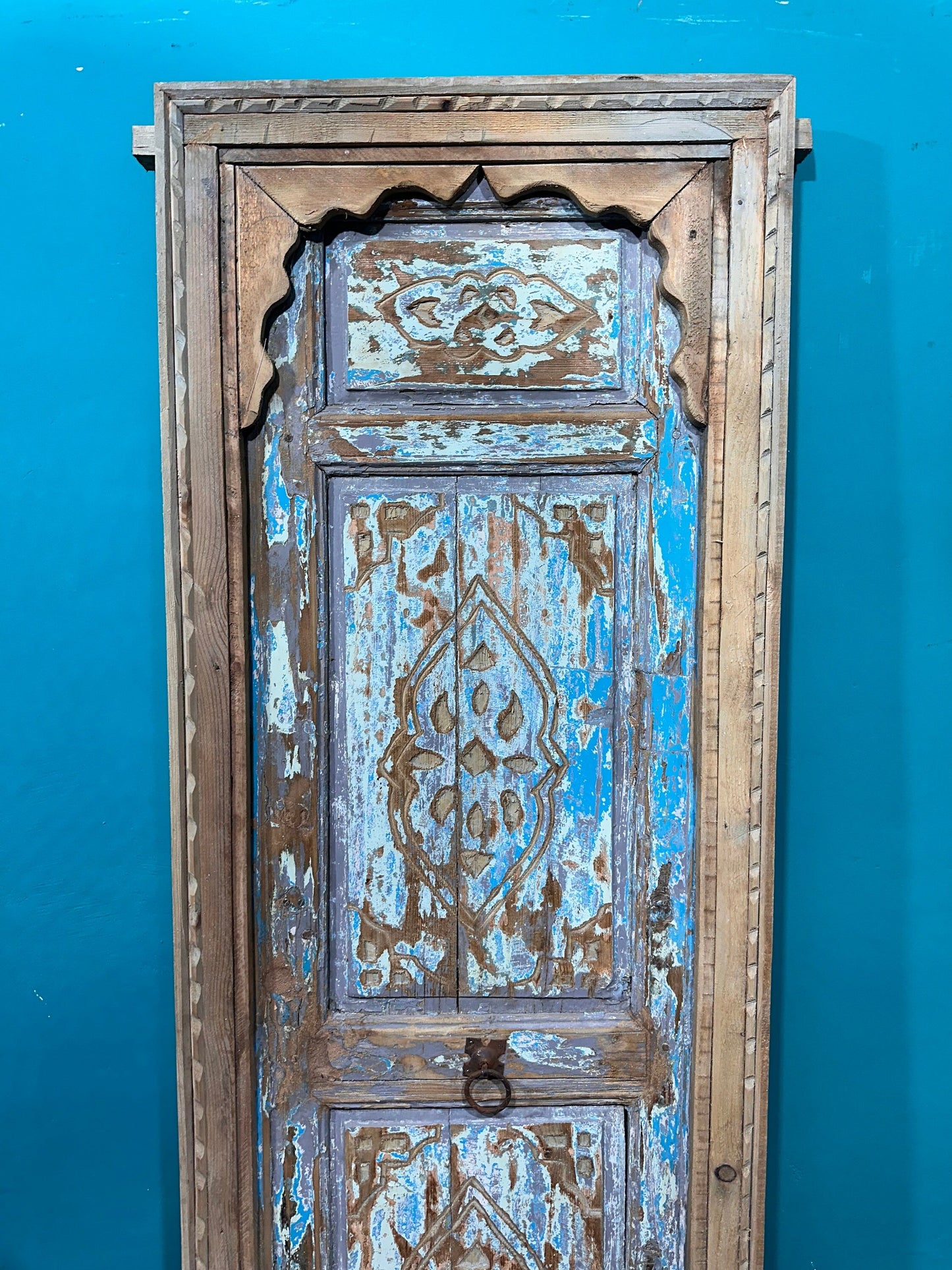 UNIQUEOld Beautiful Wooden Door, Hand Carved Wooden Moroccan Vintage Door - NoW WITH FREE SHIPPiNG